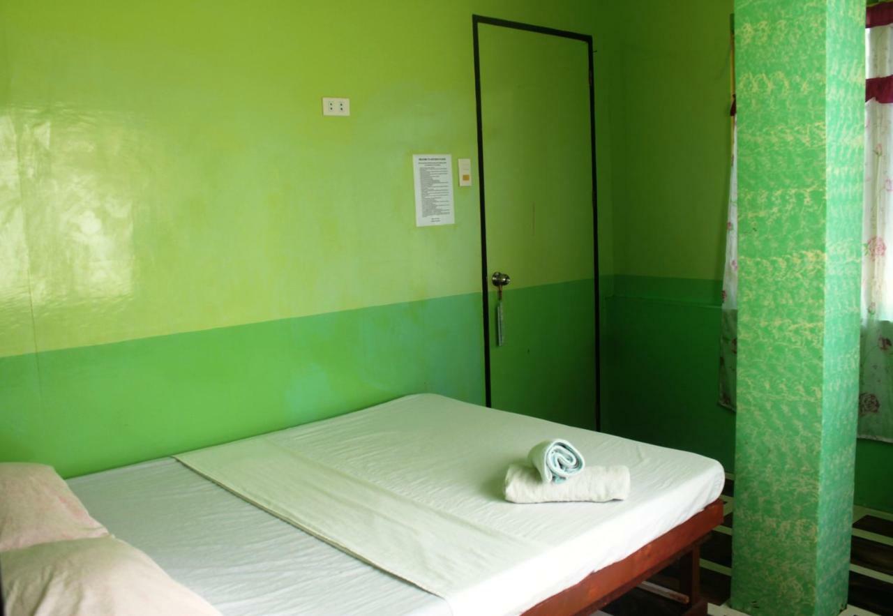 Austria'S Guest House El Nido Bagian luar foto