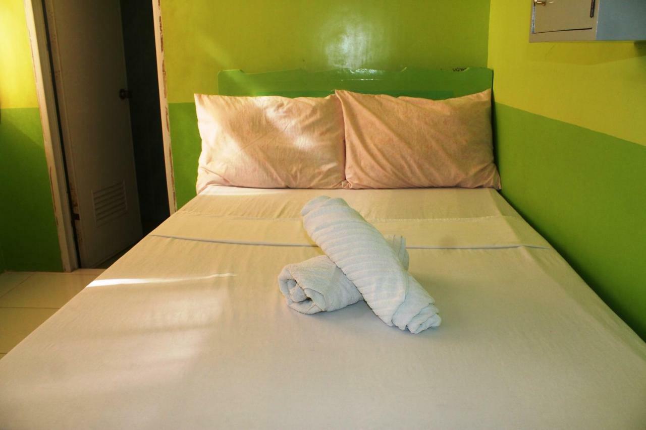 Austria'S Guest House El Nido Bagian luar foto