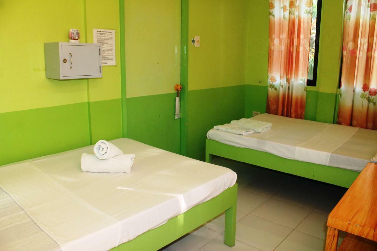 Austria'S Guest House El Nido Bagian luar foto